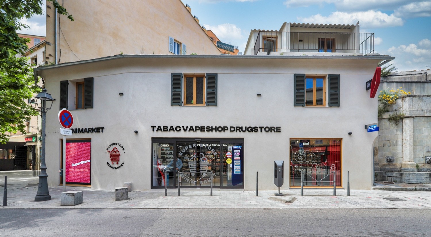 Magasin ouvert de nuit