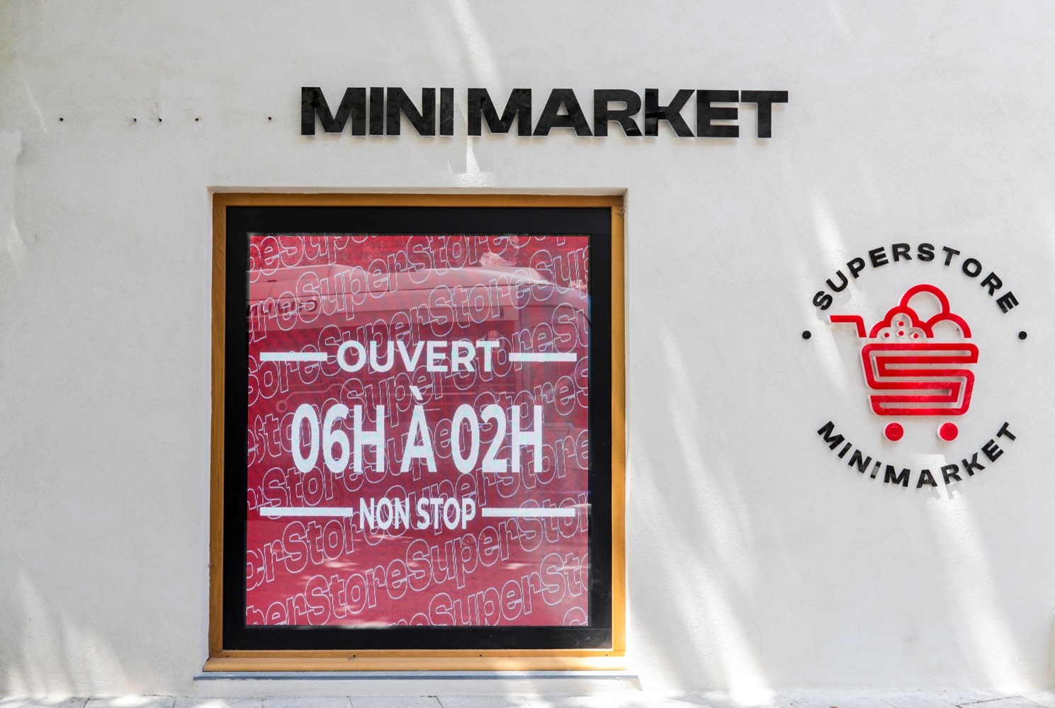 superette ouverte de nuit